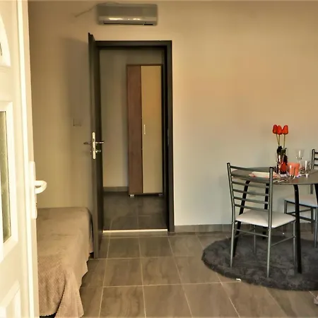 Apartment Pablo Pag Town